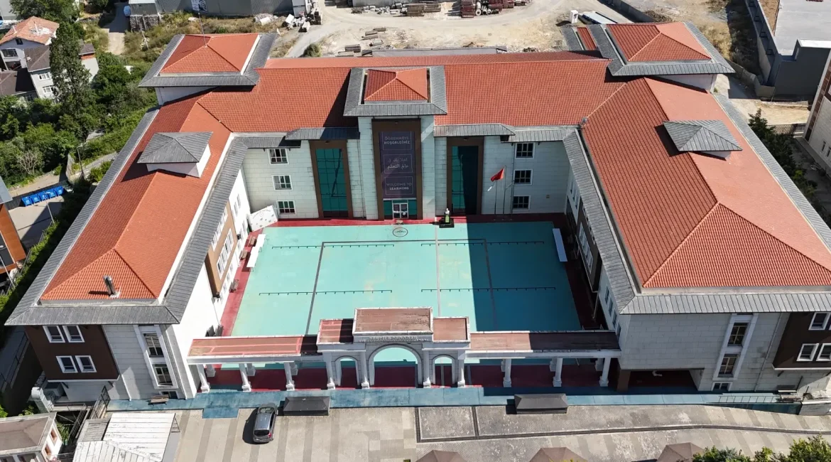 Tenzile Erdoğan Kız İmam Hatip Lisesi 6 Tenzile Erdoğan Kız İmam Hatip Lisesi